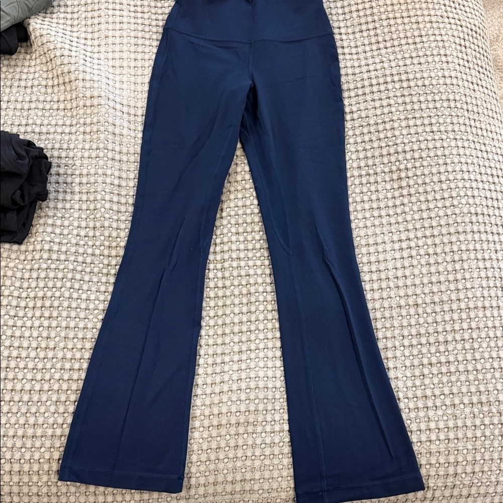 Lululemon align Navy Blue Flared Stretch Pants sz4 short